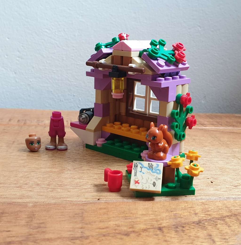 LEGO Friends Andrea`s Mountain Hut